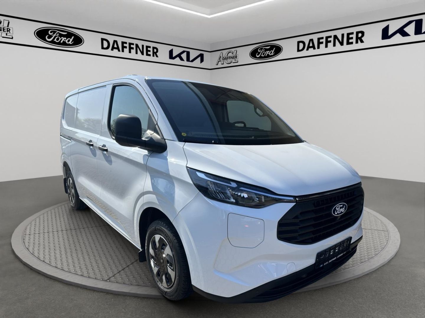 Fahrzeugabbildung Ford Transit Custom Kasten 320 L1 Trend FWD Plug-in H