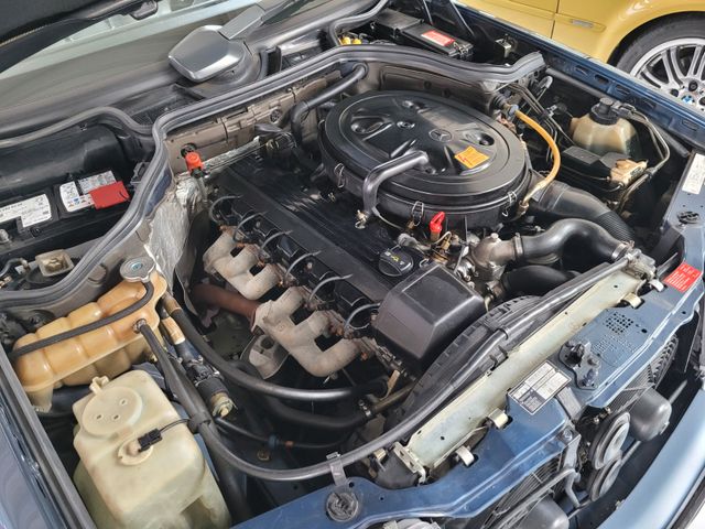 Fahrzeugabbildung Mercedes-Benz 300 CE/Leder grau/Klima/Traumzustand
