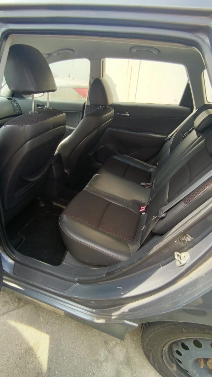 Hyundai i30 2011 — photo 10