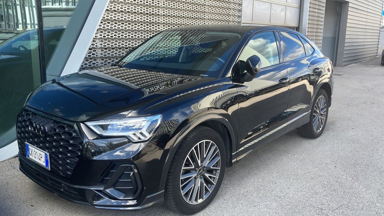Audi AUDI Q3 2.0 150CV S-TRONIC/VIRTUAL/R.CAMERA