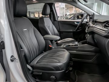 Ford Kuga 2.5 Plug-In Hybrid Vignale Stauassistent