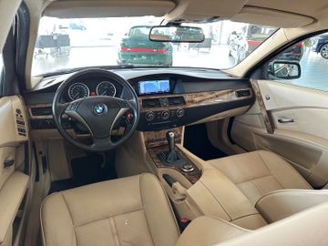 Fahrzeugabbildung BMW 535d Limousine HiFi PDC Memory NaviPro Klima