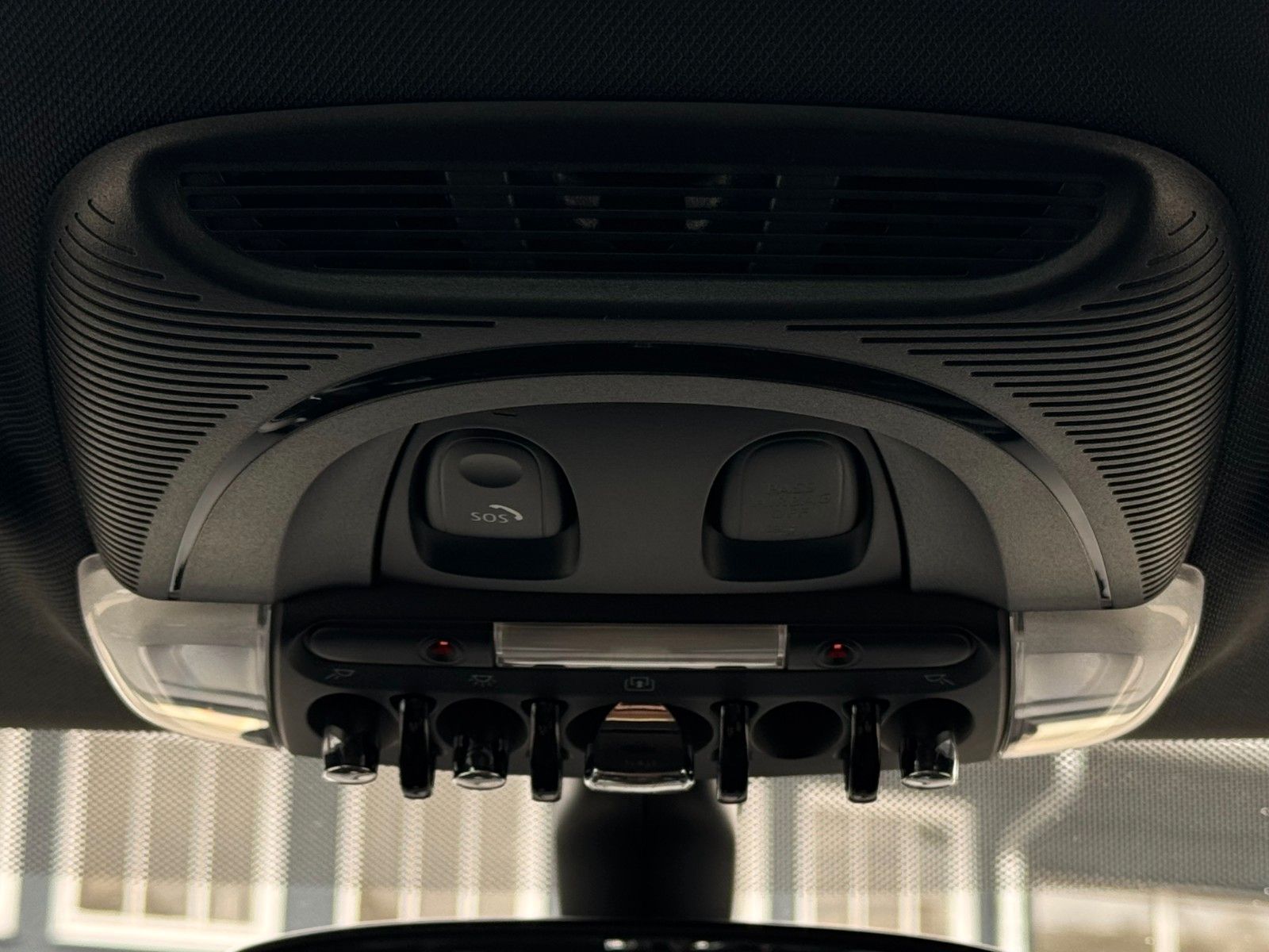 Fahrzeugabbildung MINI Cooper S Panoramadach Tempomat SHZ PDC BLT