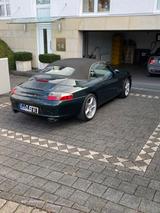 Porsche 996 Carrera 4 Cabriolet Carrera - Porsche: Grün