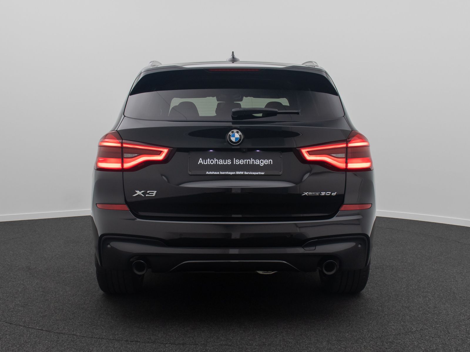 Fahrzeugabbildung BMW X3 xD30d M Sport DAB Kamera HUD DisplKey Panoram