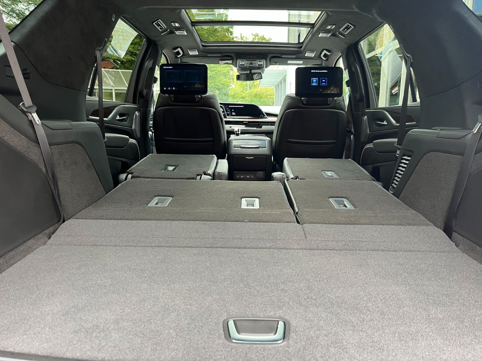 Fahrzeugabbildung Cadillac Escalade Sport Platinum 6.2 V8  4x4