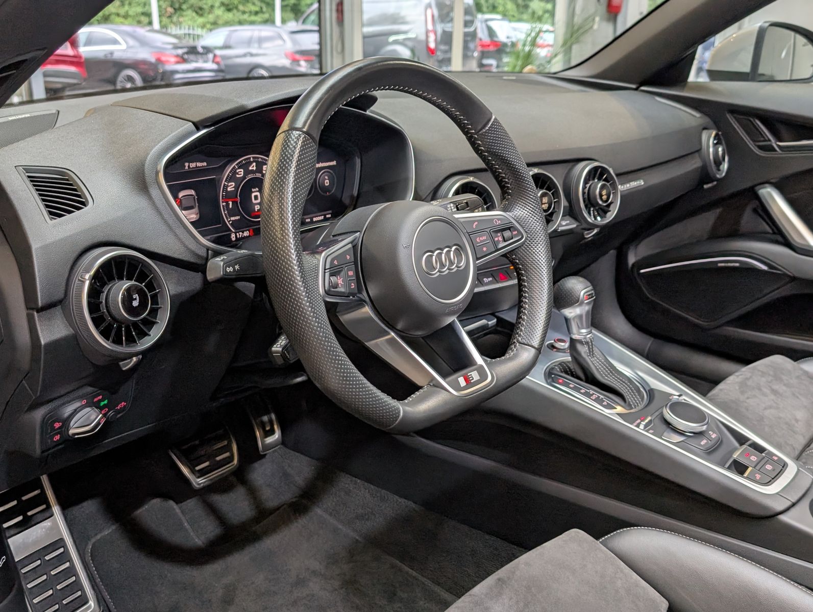 Fahrzeugabbildung Audi TT Roadster 45 TFSI Quattro S-Line Sport-Paket +