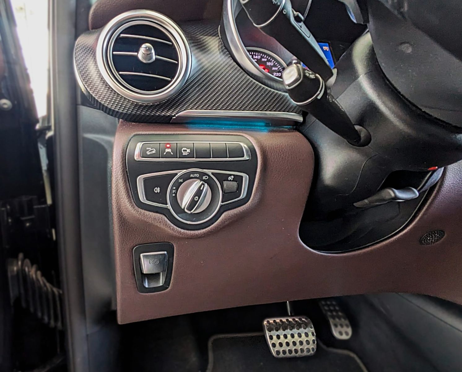 Fahrzeugabbildung Mercedes-Benz V 250d AMG 4M LANG 6 SITZE VIP SHUTTLE MEGAVOLL!