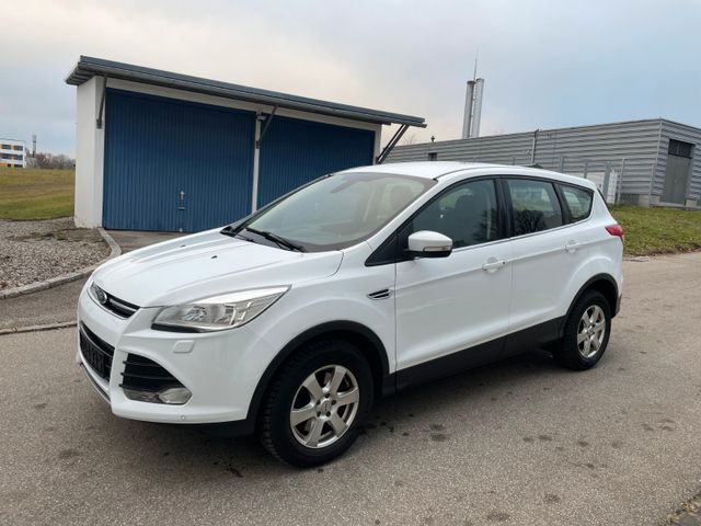 Ford Kuga 2.0 TDCI  4x4 Titanium*2.Hand*RFK*SHZ*