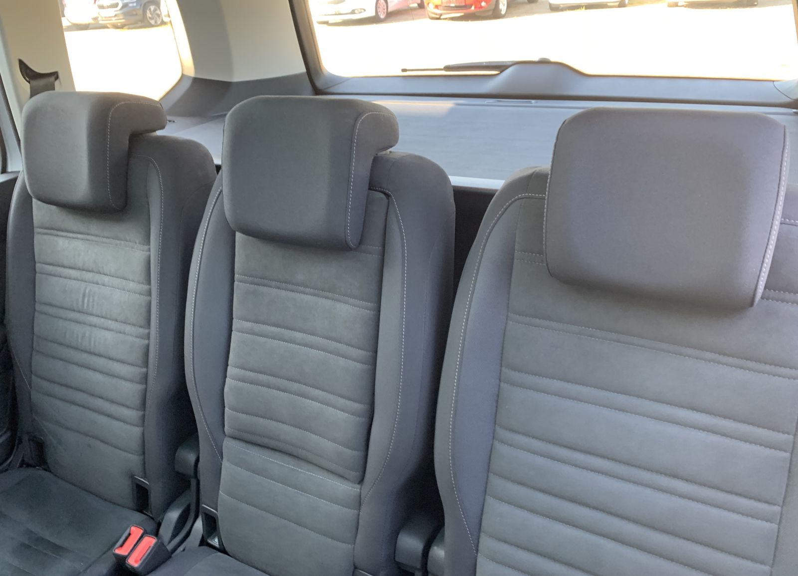 Fahrzeugabbildung Volkswagen Touran 2.0 TDI*LED*Navi*AHK*Pano*STHZ*Cam*Spur*