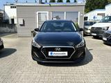 Hyundai i30 1.4 YES! Autom.Navi/Rückfahrkam. - Hyundai i30 Gebrauchtwagen in Bielefeld
