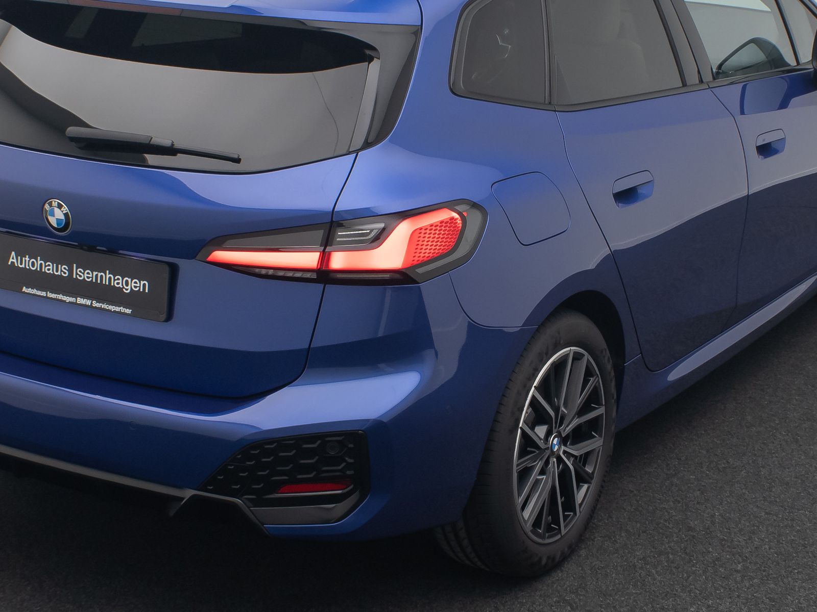 Fahrzeugabbildung BMW 220i Active Tourer M Sport 360° HUD DAB Panorama