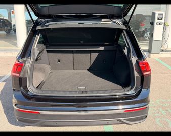 Volkswagen Tiguan - 7