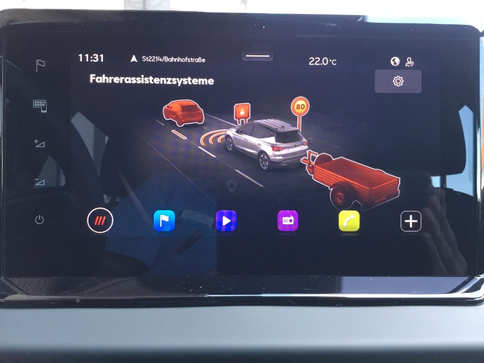 Fahrzeugabbildung SEAT Arona 1.0 TSI Style DSG+AHK+ACC+Navi+Kamera