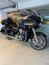 Harley-Davidson Road Glide Limited - BEHINDERTEN UMBAU BENZIN