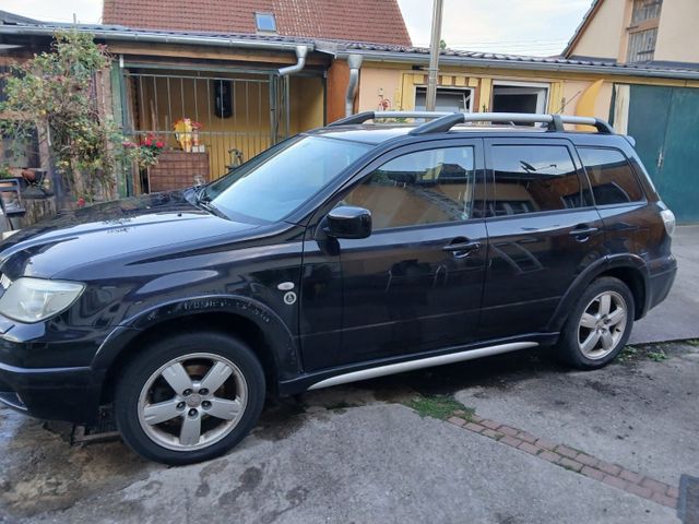 Mitsubishi Outlander 2.4L