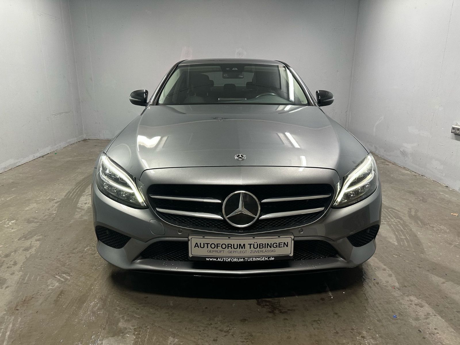 Fahrzeugabbildung Mercedes-Benz C 200  d Avantgarde*NIGHT*KAMERA*SPURH*TEMPO*NAV