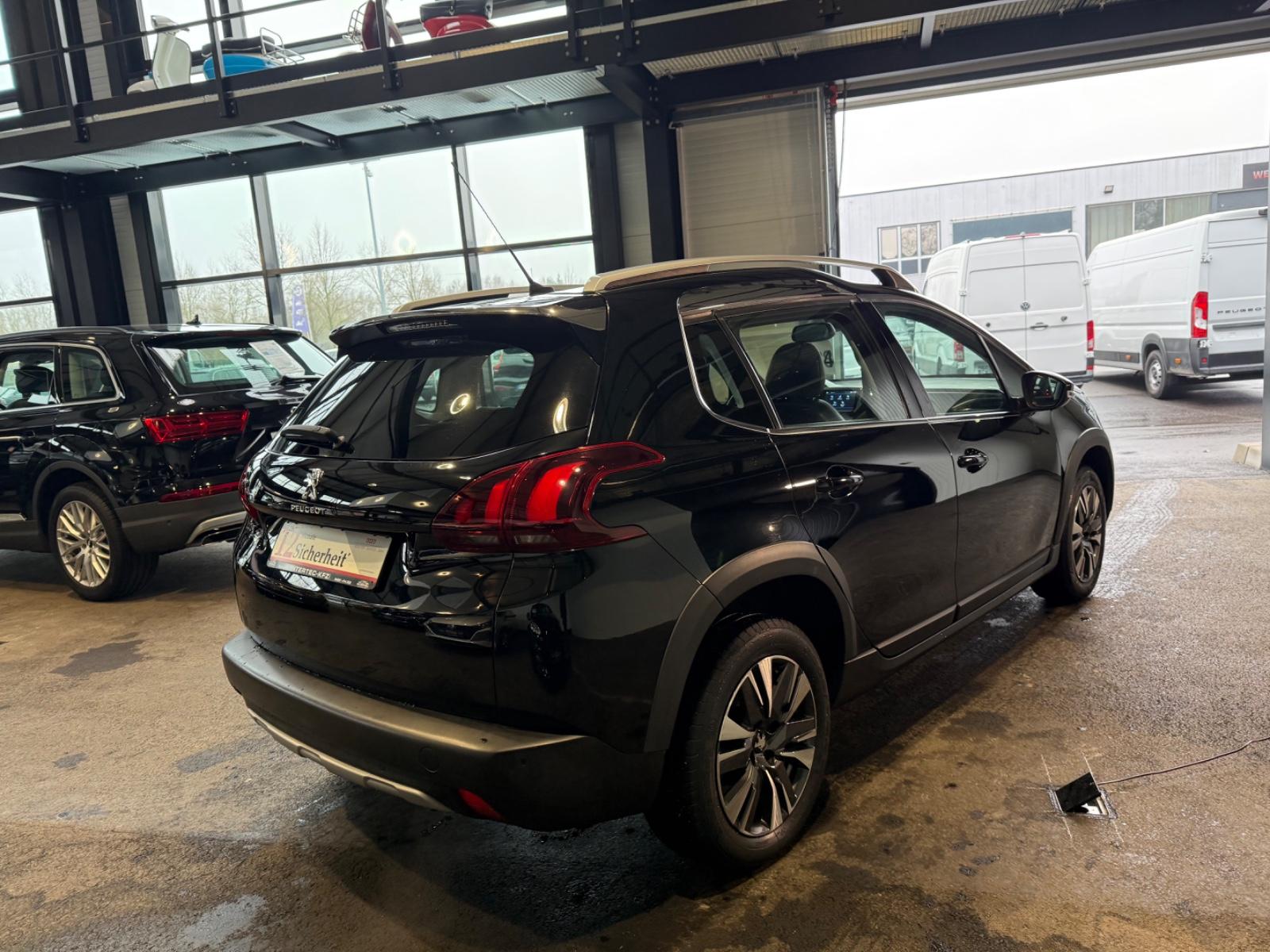 Peugeot 2008 Allure*PANO*SHZ*PDC*FSP*APPLE CAR*TÜV NEU*