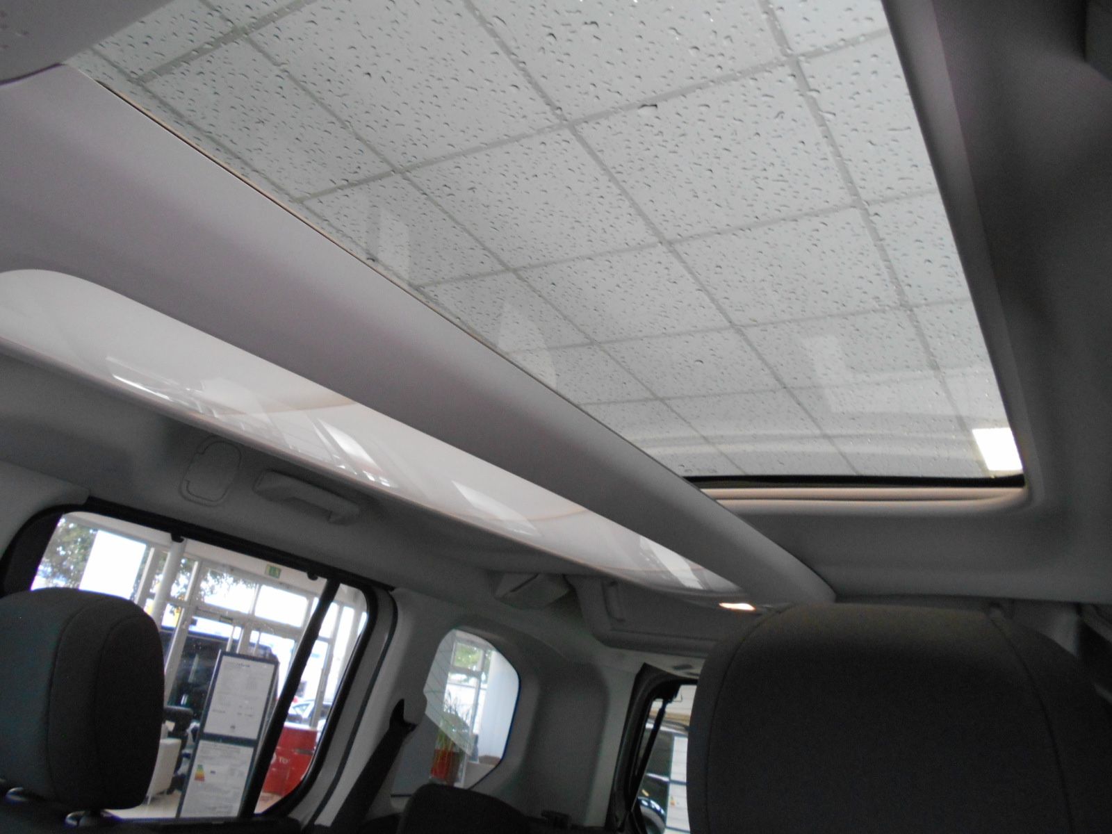 Fahrzeugabbildung Citroën Berlingo Shine M