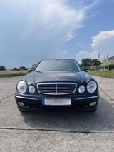 Mercedes-Benz Mercedes Benz E240 TÜV Neu - gebrauchte Mercedes-Benz E 240 aus dem Jahr 2005