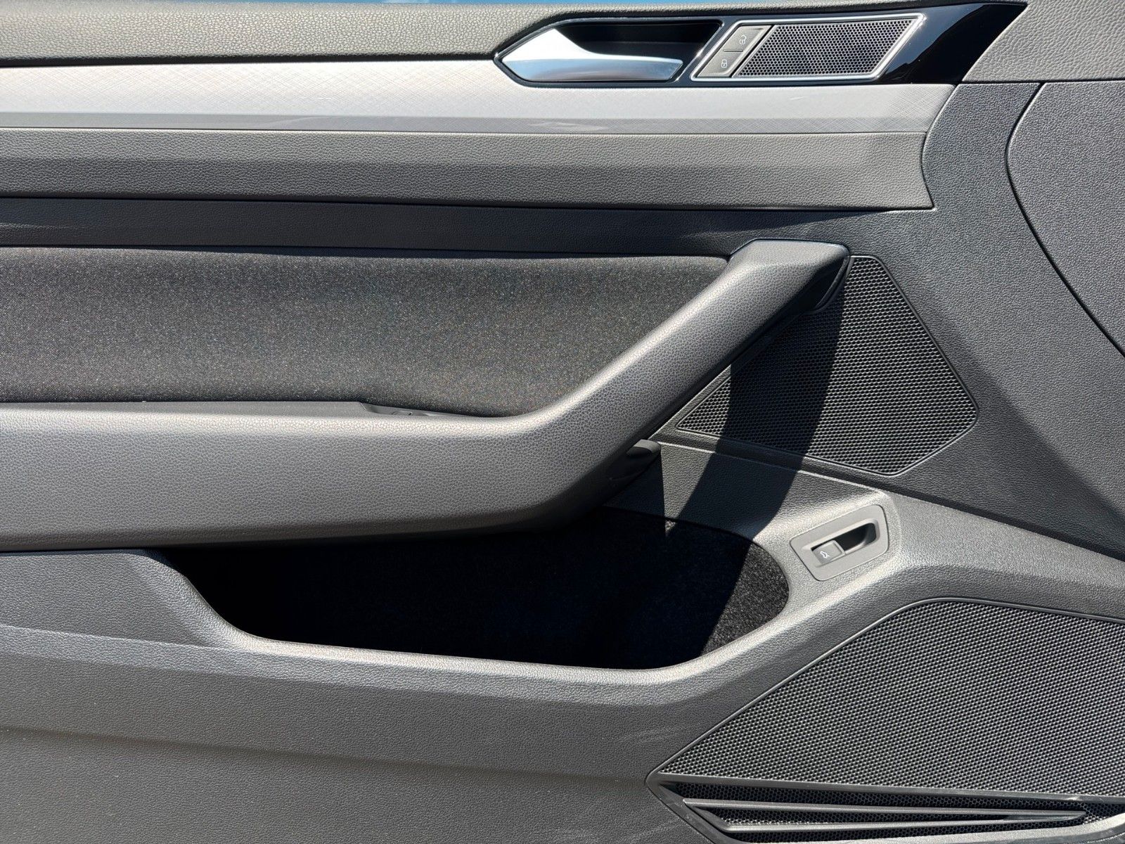 Fahrzeugabbildung Volkswagen Passat Variant Business 2.0 TDI