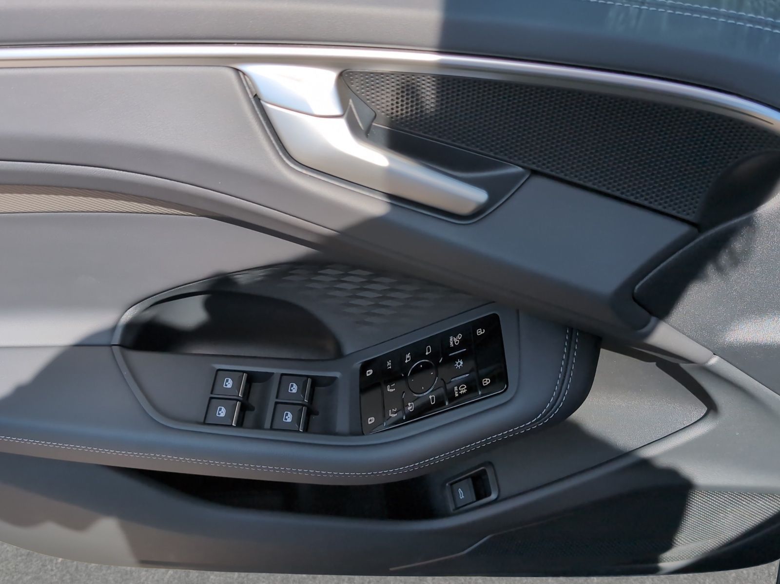 Audi A6 - Bild 13