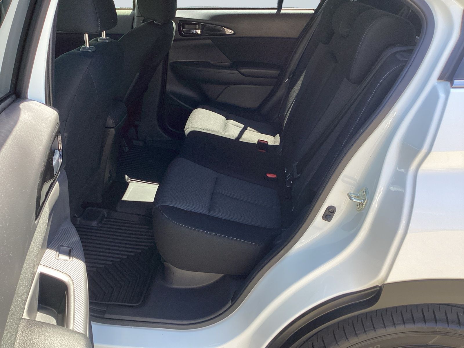 Mitsubishi Eclipse Cross - Bild 11