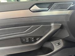 VW Passat Variant Elegance /RFK/ACC/Matrix/AHK