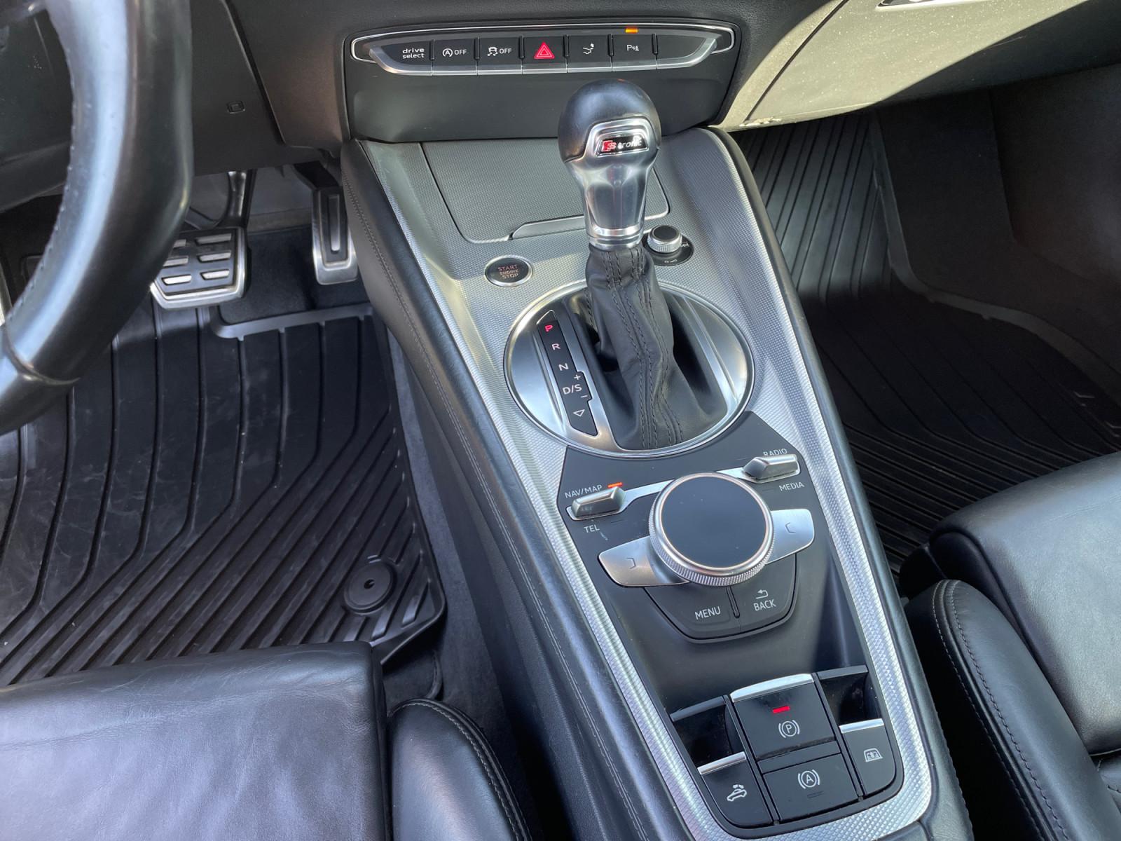 Audi TT Roadster 2.0 TFSI quattro S tronic S line Mat