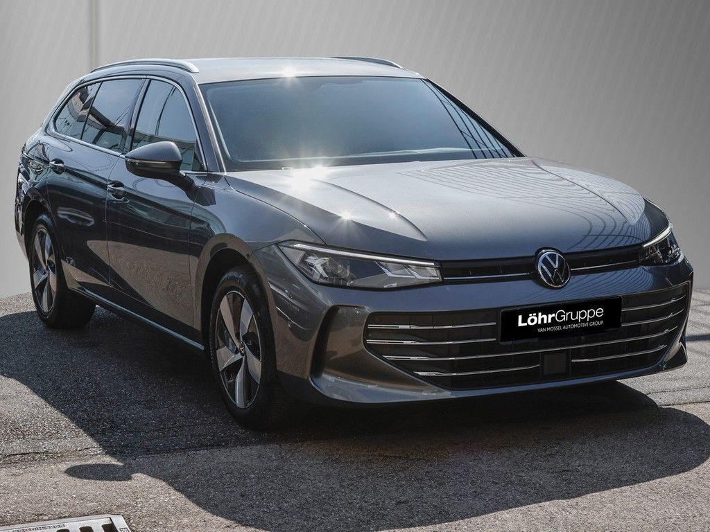 Volkswagen Passat Variant 2.0 TDI DSG Business AHK Navi RFK foto 4