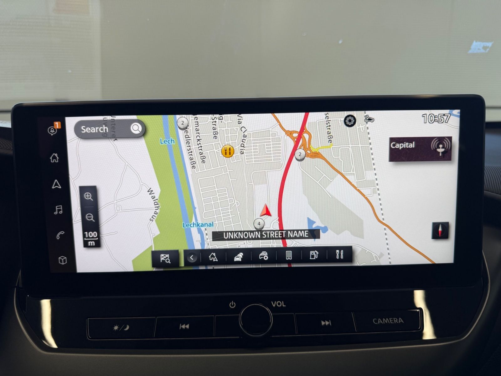 Fahrzeugabbildung Nissan Juke N-Connecta MT - Navi, Winter-P., Teilleder