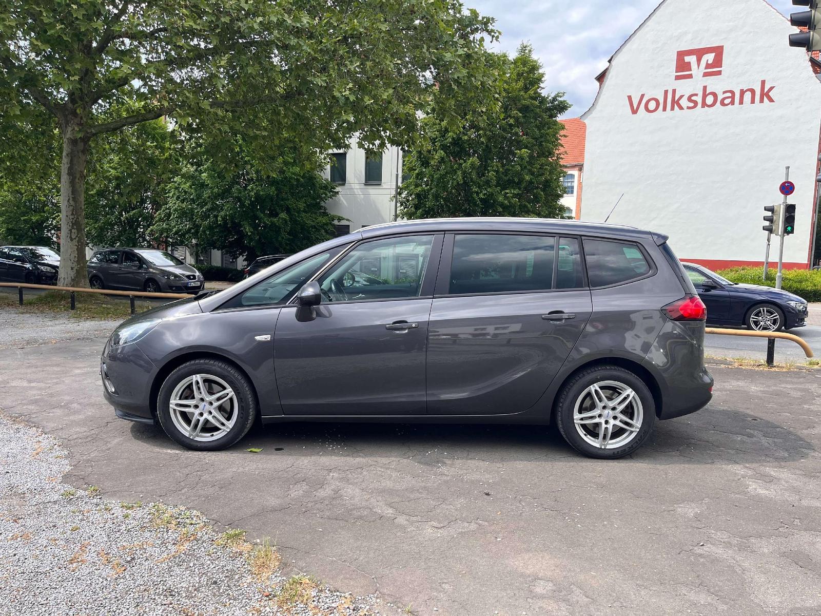 Opel Zafira Tourer TEMPOMAT*1-HAND*AUTOMATIK*KLIMATRO