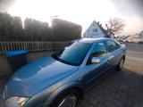 Ford Mondeo - Ford Mondeo aus 2004 mit Diesel-Antrieb