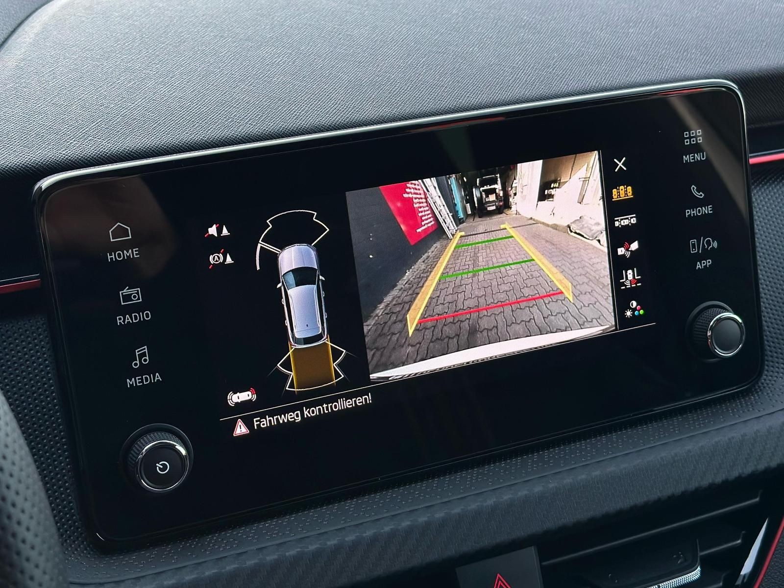 SKODA Kamiq 1.5TSI MONTE CARLO MATRIX#ACC#SPUR#PANO#FH - Image 21