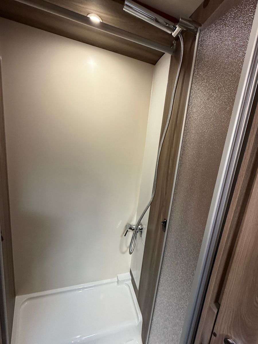 Fahrzeugabbildung Roller Team Kronos 284 M