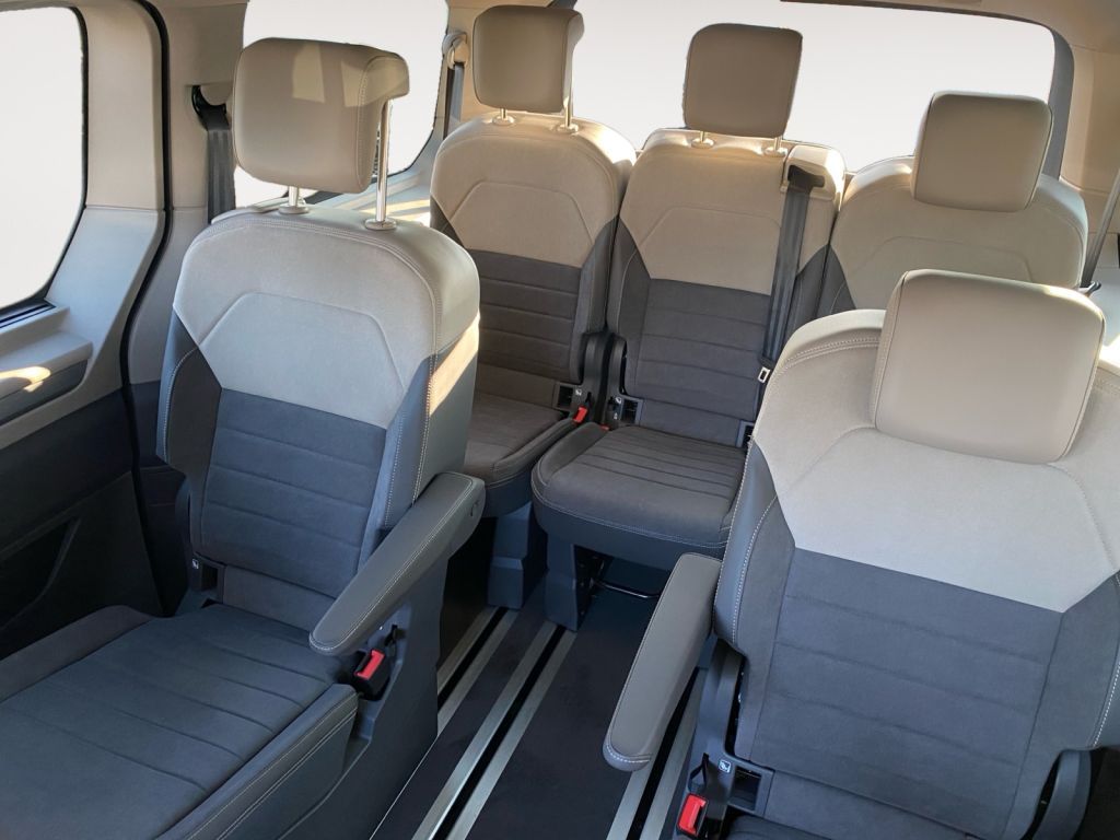 Fahrzeugabbildung Volkswagen T7 Multivan TDI LÜ EDITION *Matrix*AHZV*19"*STHZ