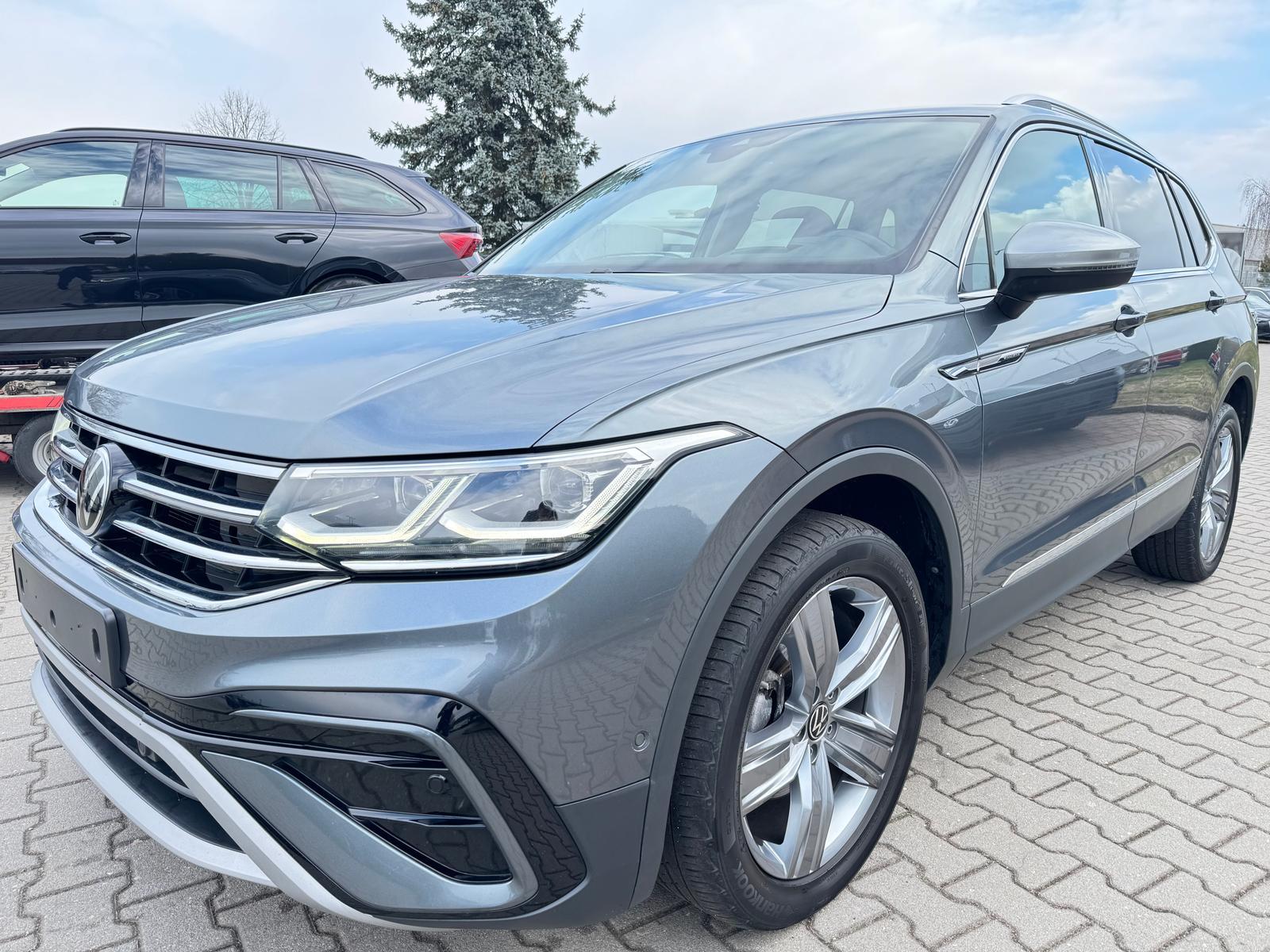 Volkswagen Tiguan Allspace Elegance 4M Sportpaket HUD ParkA