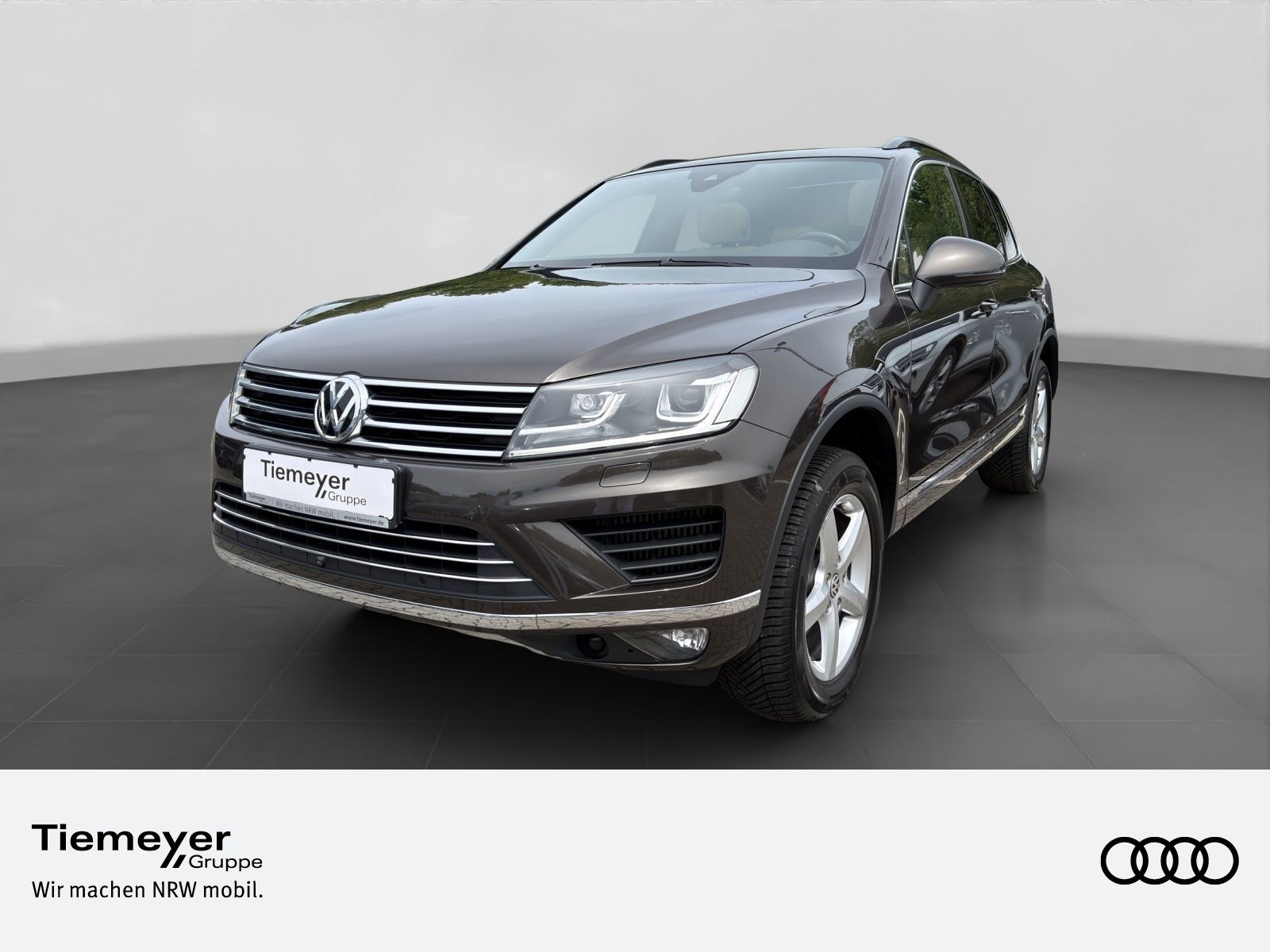 VW Touareg 3.0 TDI EXCLUSIVE AHK PANO XENON 360° DY