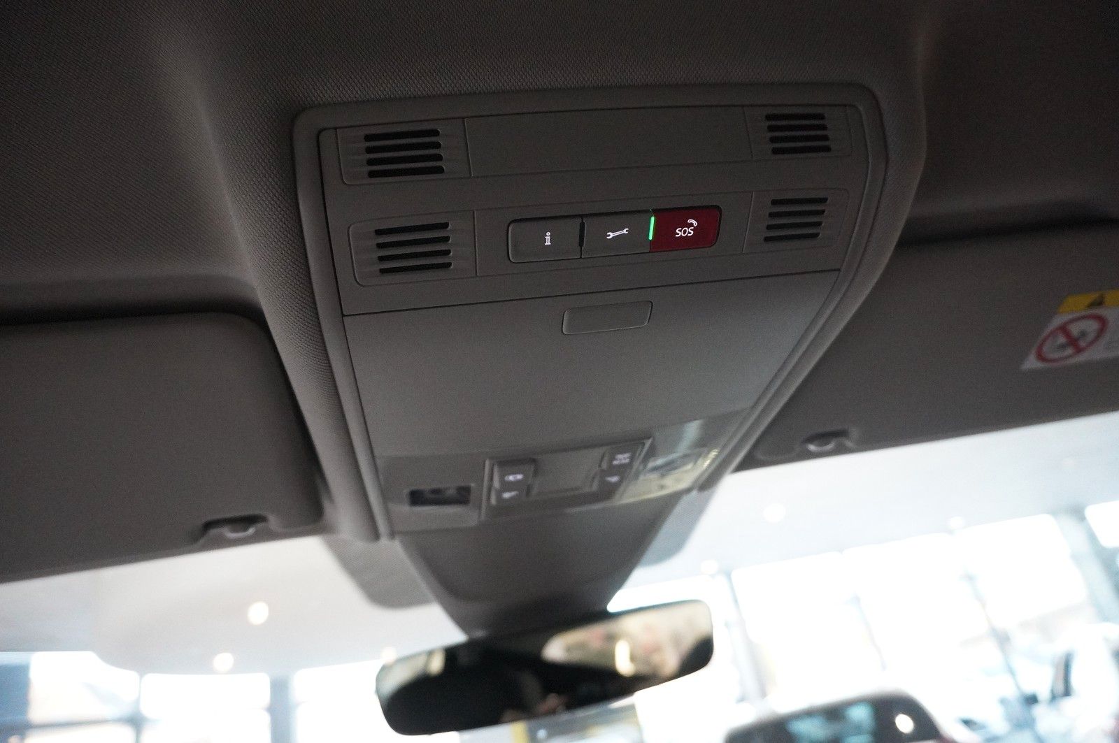 Fahrzeugabbildung Volkswagen Tiguan Life 1.4 e-HYBRID NAVI/LED/KAMERA/SH/VIRT