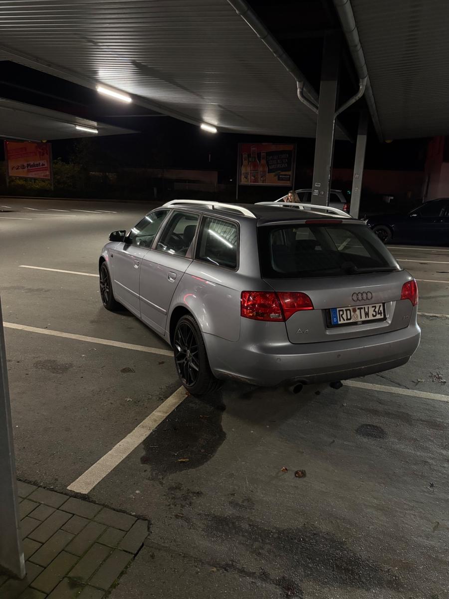 Audi A4 2005 — вигляд ззаду