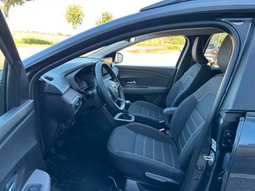 Dacia Jogger TCe 100 ECO-G Comfort 5-Sitzer