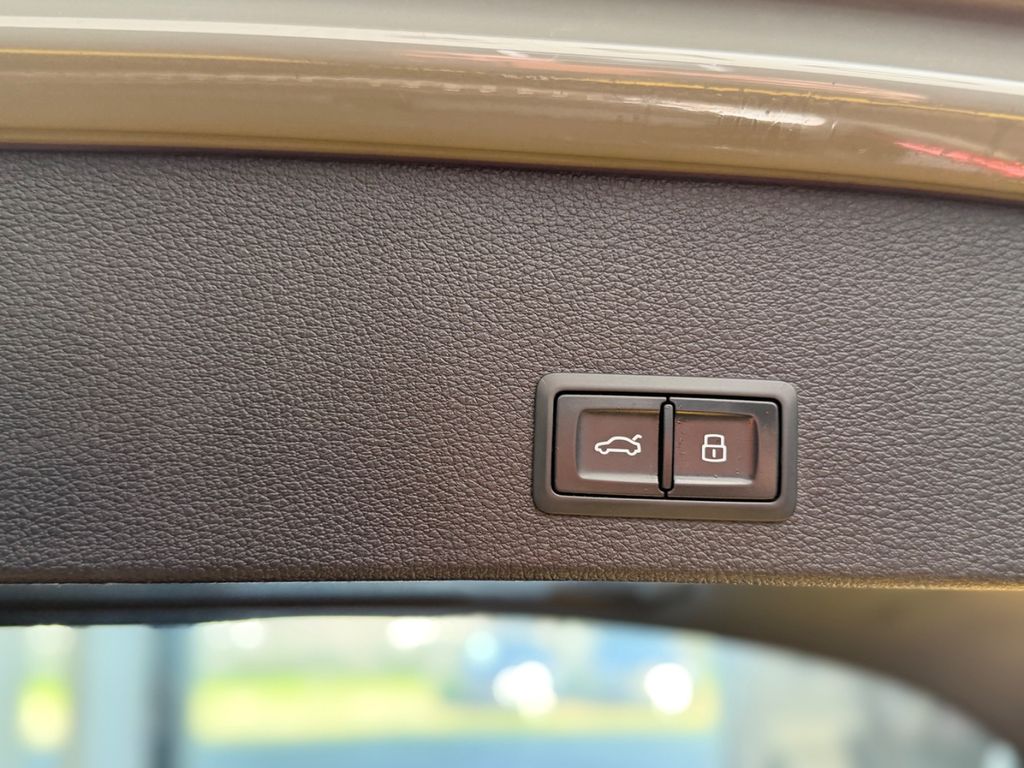 AUDI Q2 35 TFSI/SPORT/VIRTUELLES/ACC/LED AUDI Q2 35 TFSI/SPORT/VIRTUELLES/ACC/LED