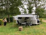 HYMER / ERIBA / HYMERCAR 542/540 Touring - Langschläfer Festbett TÜV NEU - Offers matching your search criteria
