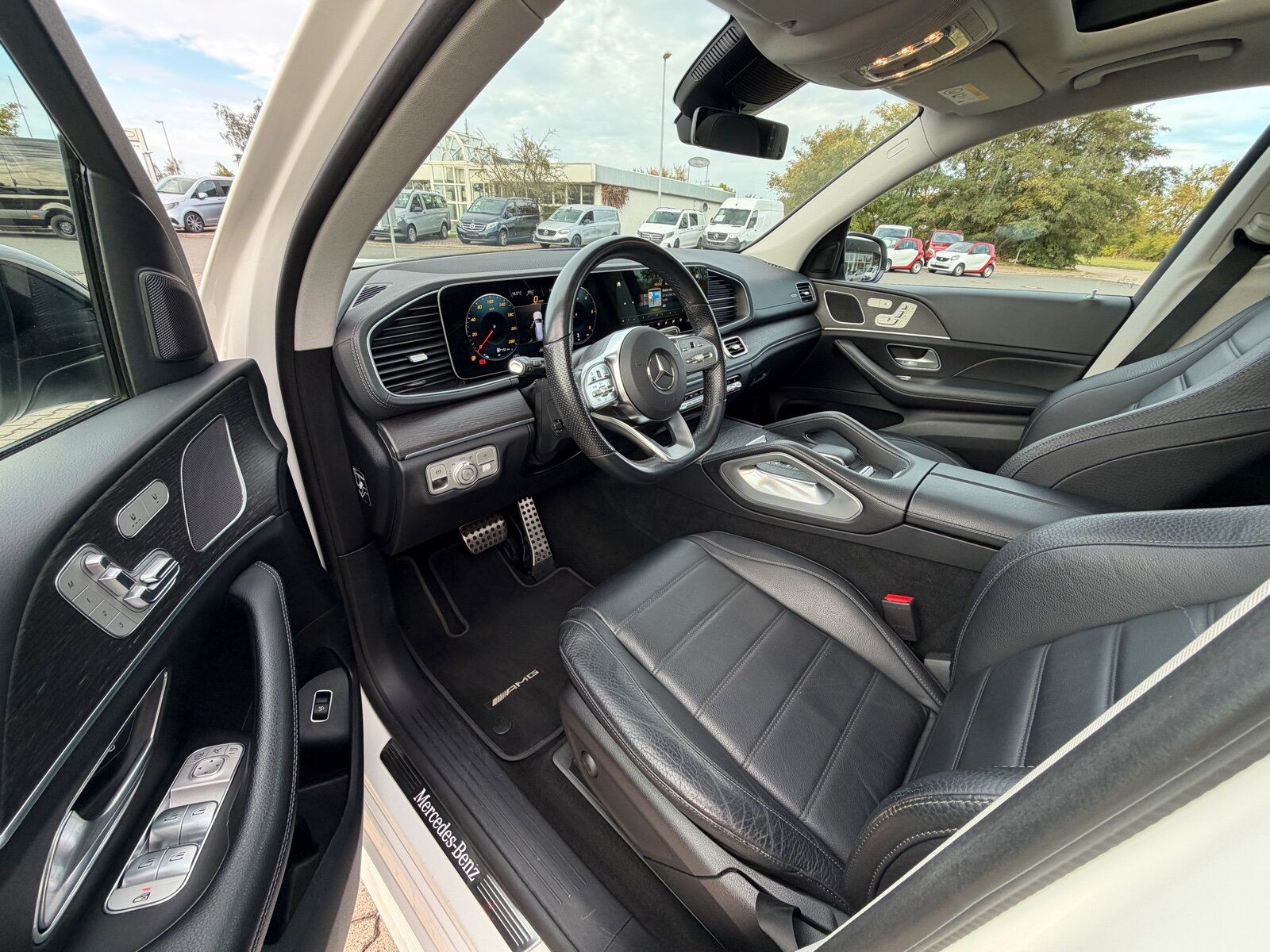 Mercedes-Benz GLS 350 d 4MATIC AMG NIGHT PANO 360° KEYLESSLED foto 12