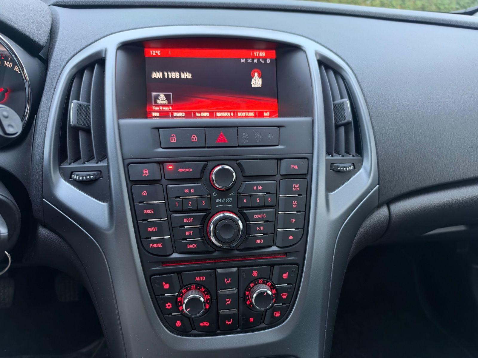 Opel Astra 2015 — фото 8