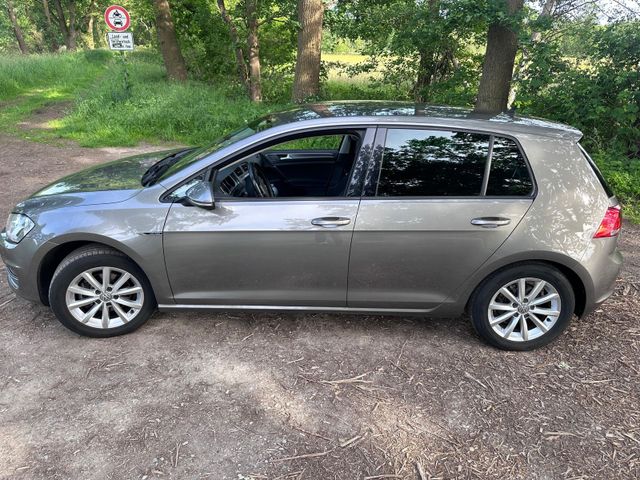 VW Golf
