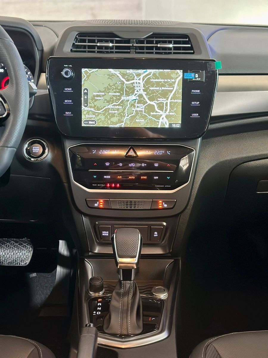 Fahrzeugabbildung Ssangyong Tivoli Grand 1,5P Blackline*6AT*