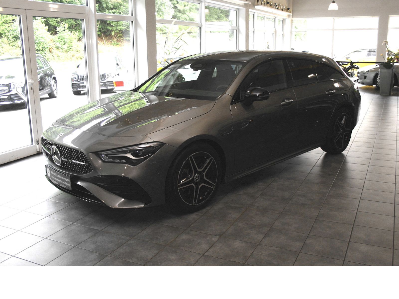 Fahrzeugabbildung Mercedes-Benz CLA 200 Shooting Brake Edition AMG*Night*Distron