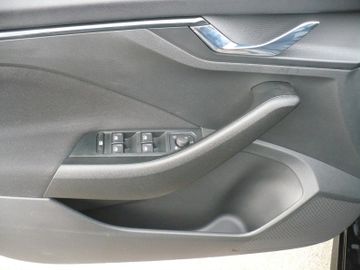 Bild 13 Skoda Kamiq Selection DSG SHZ PDC v+h Kamera ALU LED