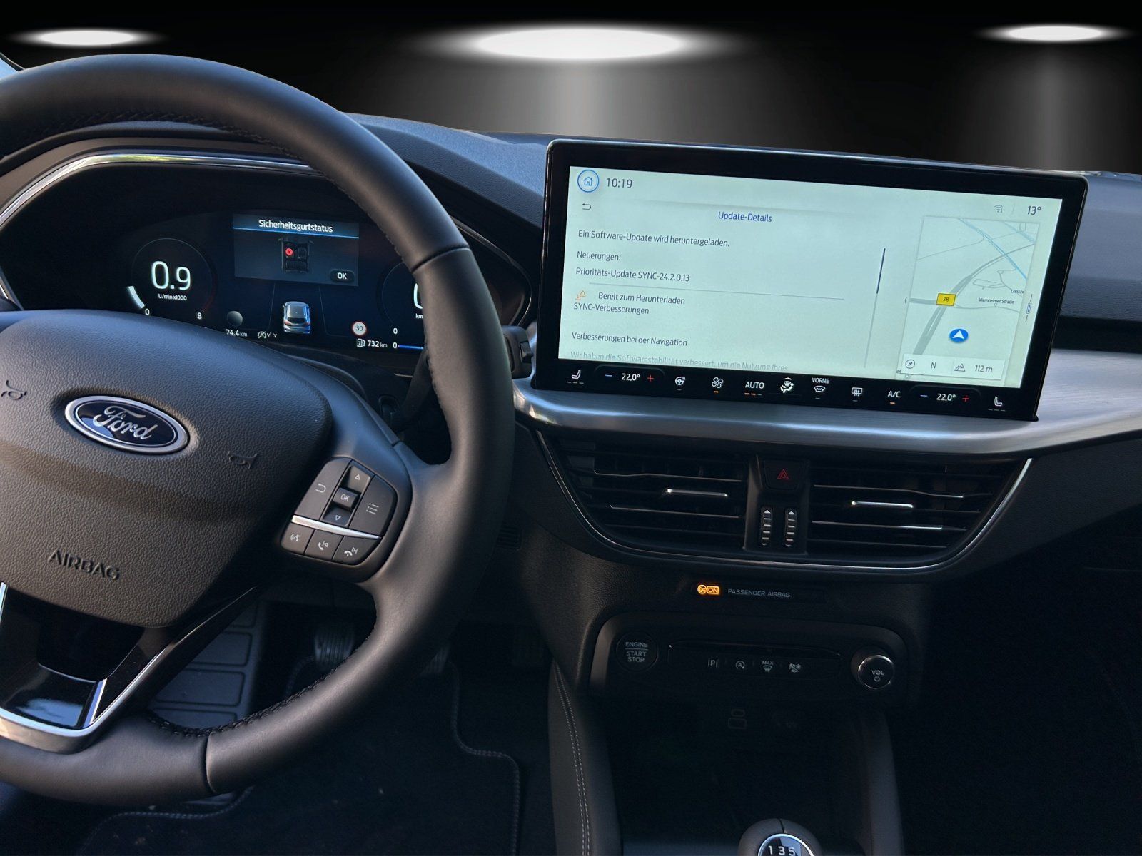 Fahrzeugabbildung Ford Focus Titanium X Winter P. B&O e.Call LM 17Z LED